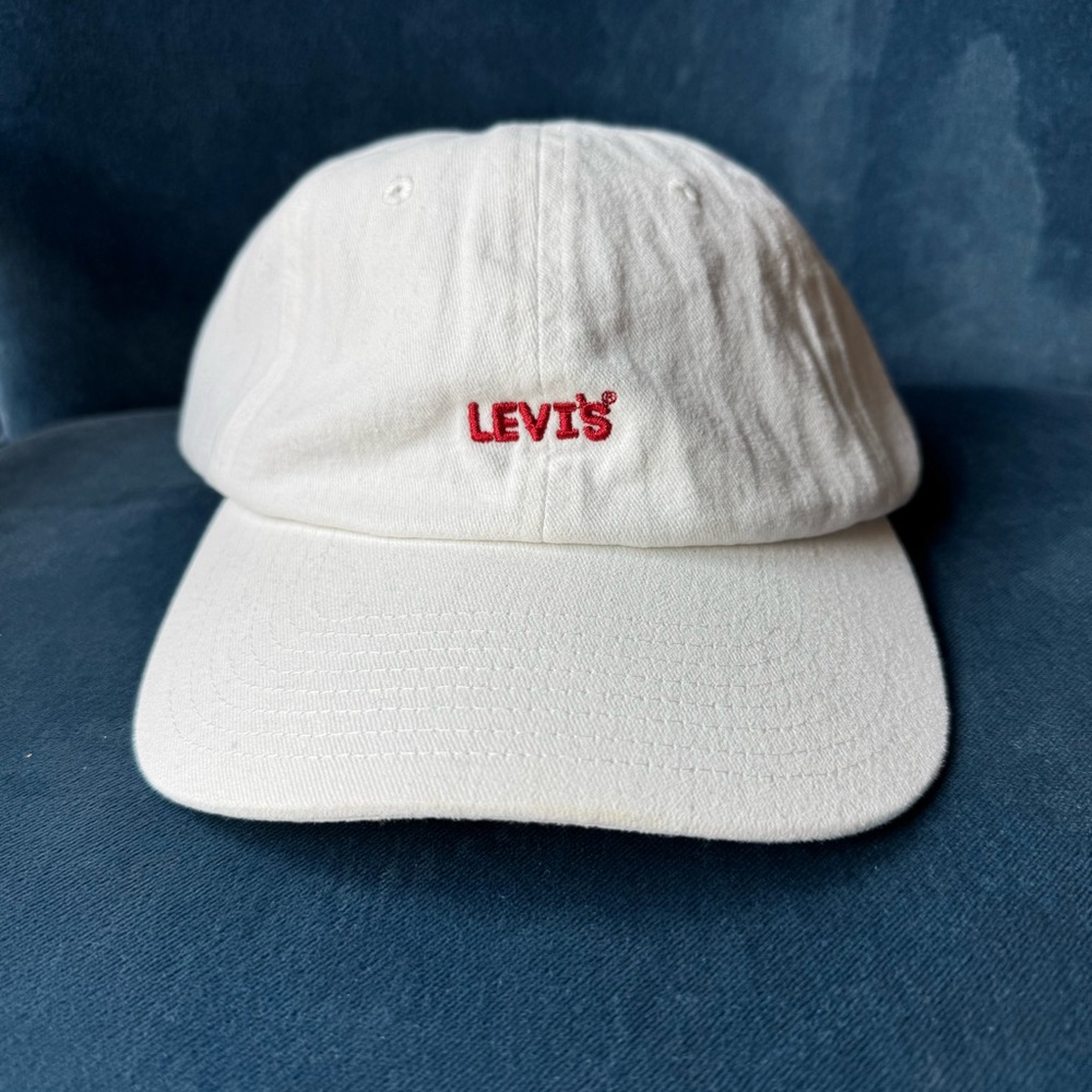 Levi's Cream Cap with Red Logo